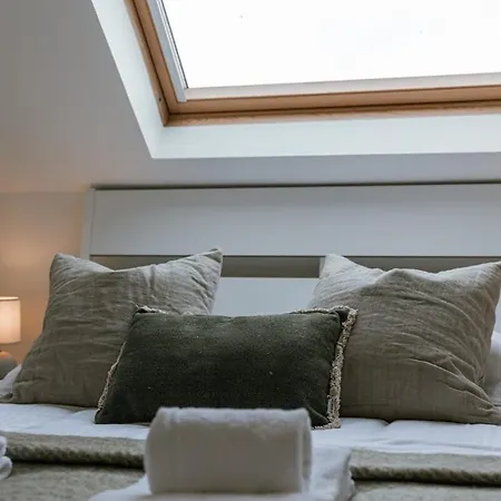 Huswell - Beautiful In The Heart Of Apartamento