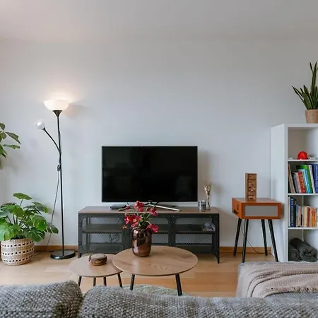 Huswell - Beautiful In The Heart Of Apartamento
